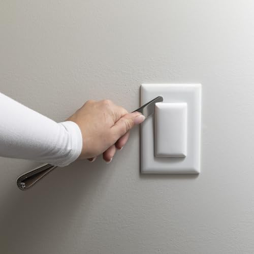 Qdos Safety StayPut Double Outlet Plug Cover - One Plug Covers both Outlets! Secure Fit and Beveled Edges Prevent Small Fingers from Removing Unlike Other Products| Fits All Outlets | 6 pack | White