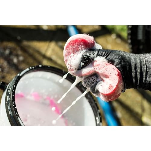 Muc-Off Motorcycle Care Duo Kit 9.7 Fl Oz Pack of 2 | Cleaner & Protective Spray