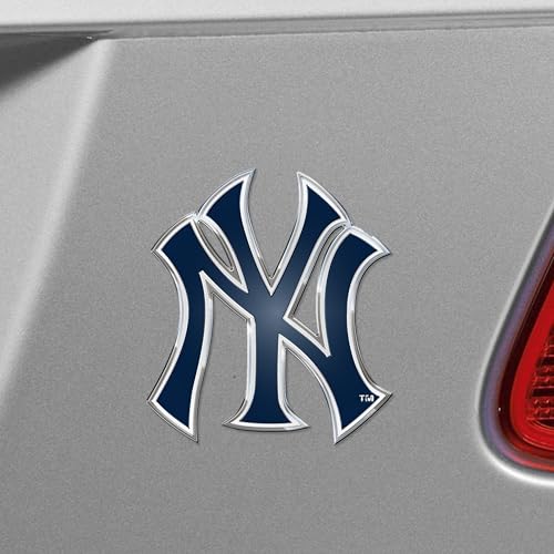 New York Yankees Embossed Color Emblem - 4-Inch Aluminum Badge