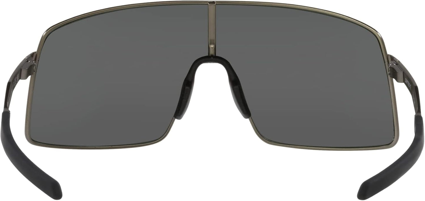 Oakley Men's Classic Sunglasses - Timeless Style and UV Protection | Perfect for Outdoor Adventures
