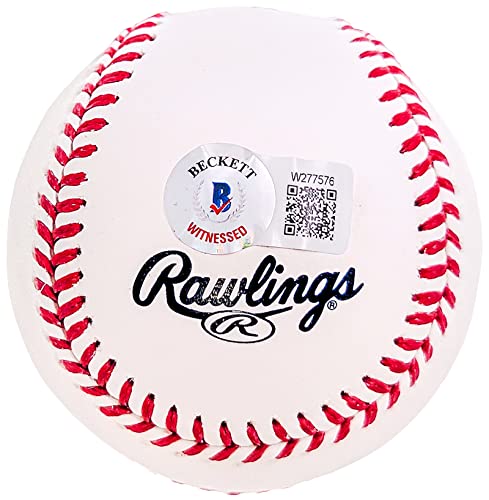 Pedro Martinez Autographed Hall of Fame Baseball - Beckett Certified