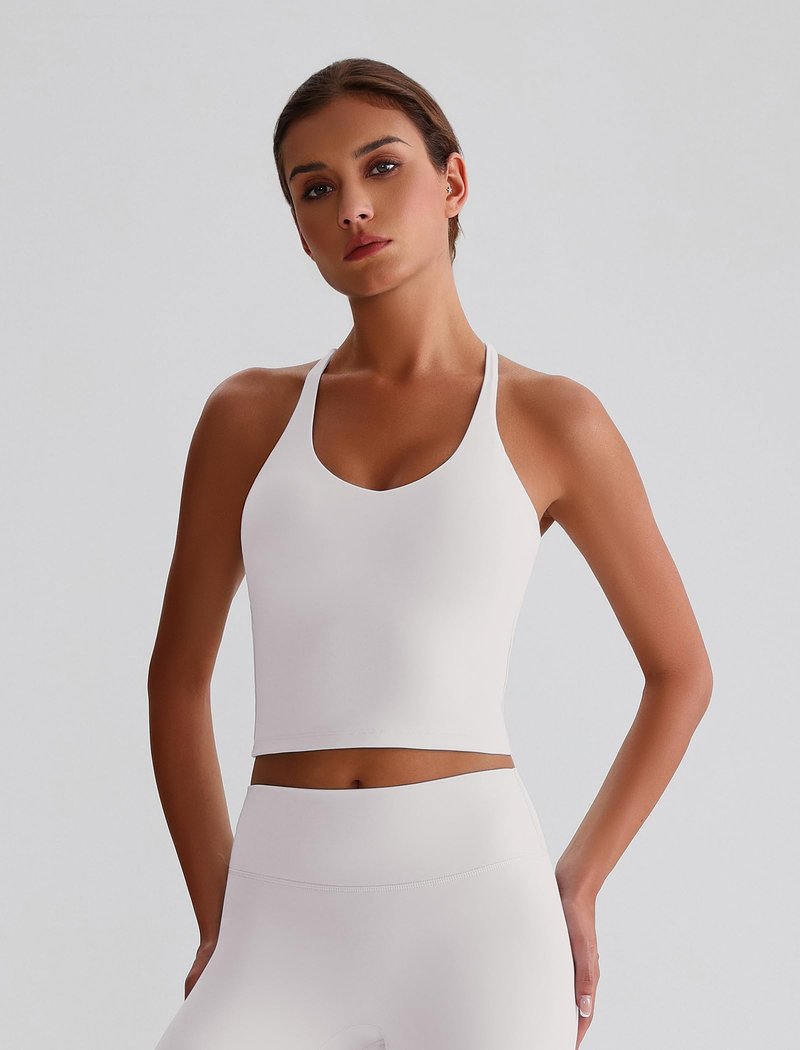 Workout Tops for Women with with Built in Bra Sleeveless Strappy Yoga Pilates Top Camisole Athletic Gym Tops White Small