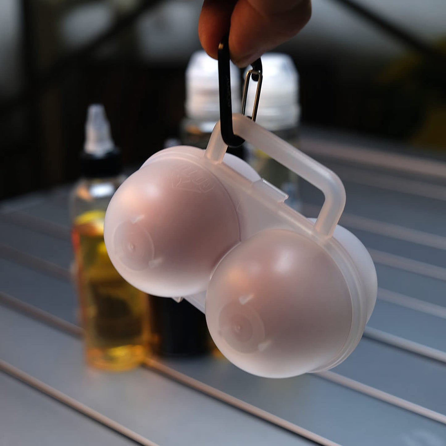 RoseFlower 2pcs Egg Holder Container, 2 Girds Plastic Egg Storage Box Shockproof Protection, Portable Egg Tray Carriage Dispenser for Camping Picnic Travel Kitchen Refrigerator Outdoor, Clear