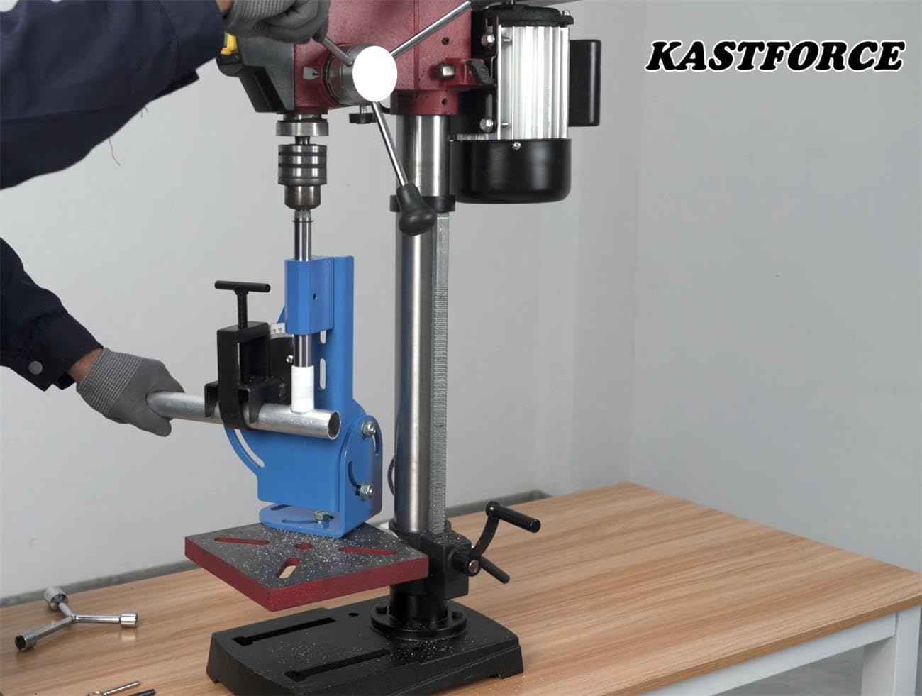 2-Inch Hole Saw Tube Notcher - Adjustable Pipe Notcher for 60-Degree Angles