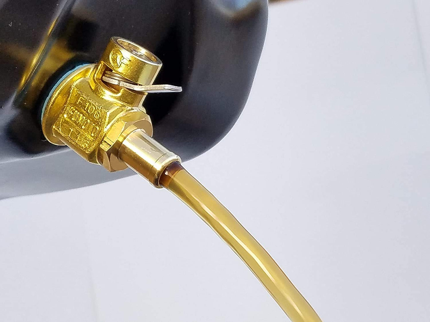 Fumoto F106N FN-Series Drain Valve with Long Nipple with Lever Clip