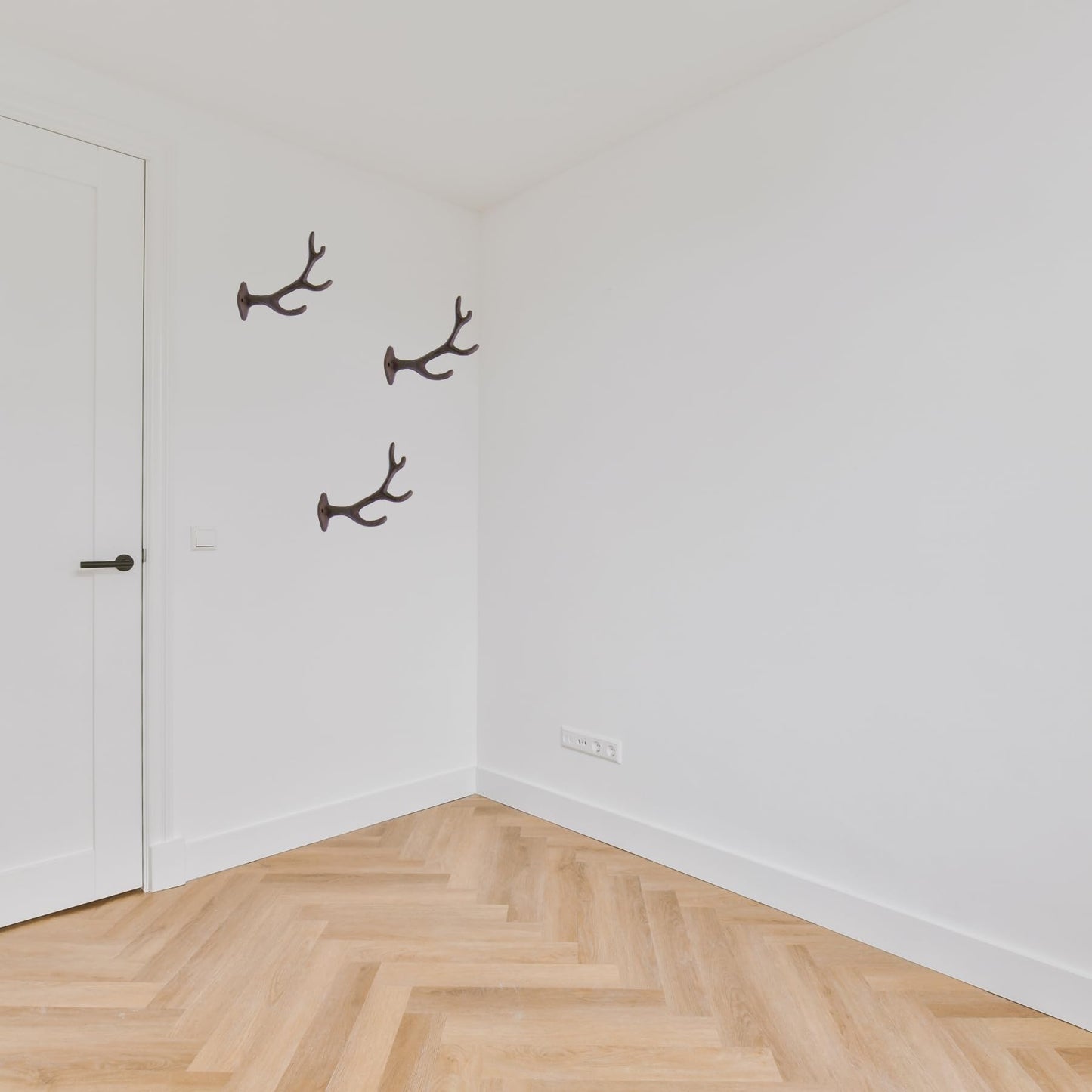 Wowser Antler Wall Hooks, Set of 3, Wall Mounted Decoration, Rustic Decor, 5.5 Inches (Brown)