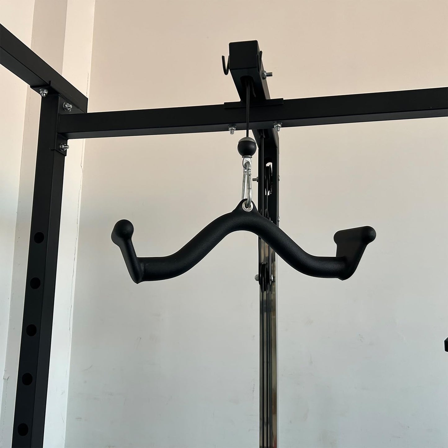 BLUSLM Lat Pull Down Bar T bar Row Attachment,V Bar Tricep Lat Pulldown Attachments, Back Strength Training Bar for Home Gym Exercise Cable Machine Attachments (Black 03)