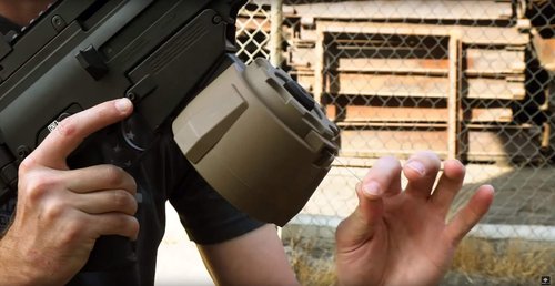 Evike Airsoft - Angel Custom 2000 Round Blok Firestorm AEG Airsoft Drum Flashmag (Color: Black / G36)