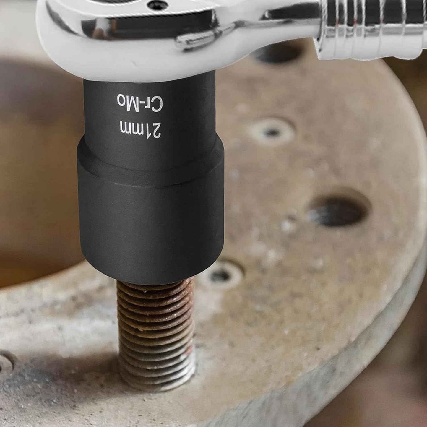 15PCS Lug Nut Removal Tool Set - Easy Out Twist Socket Extractor for Damaged & Rusted Bolts