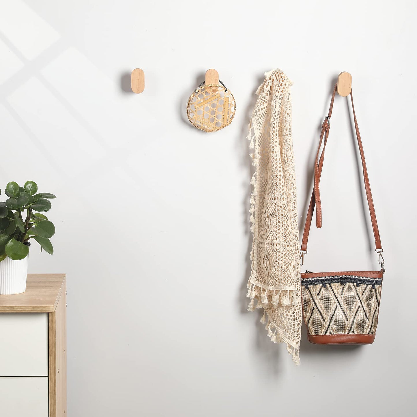 LIVESO Wood Wall Hooks, 2 Pack Modern Minimalist Wood Hooks Wall Mounted, Natural Wooden Wall Coat Hook Rack, Wooden pegs for Hanging Hat, Towel, Robe, Bag