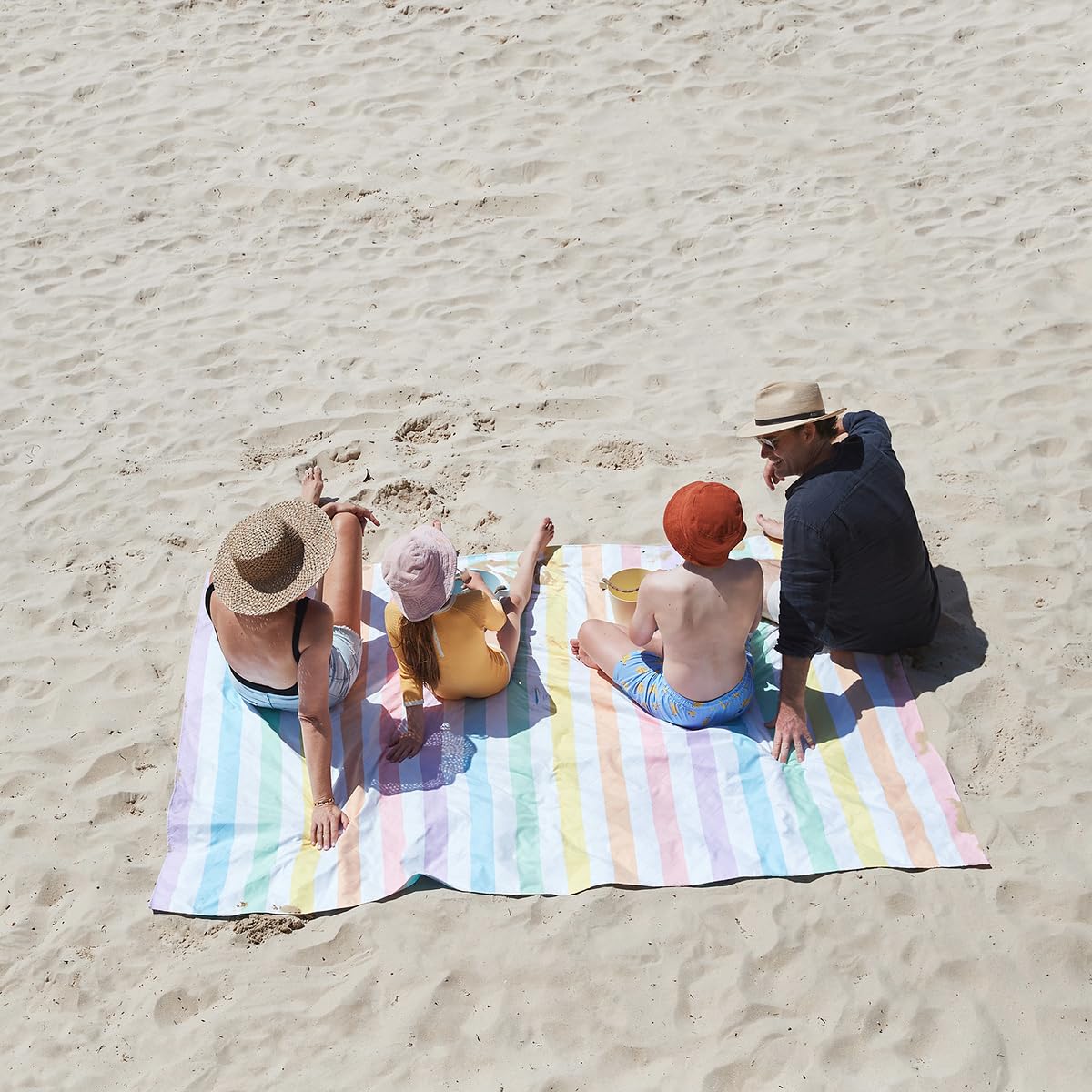 Dock & Bay Picnic Blanket - Quick Dry & Water Resistant - 100% Recycled Materials - Large (66x66) - Summer - Unicorn Waves