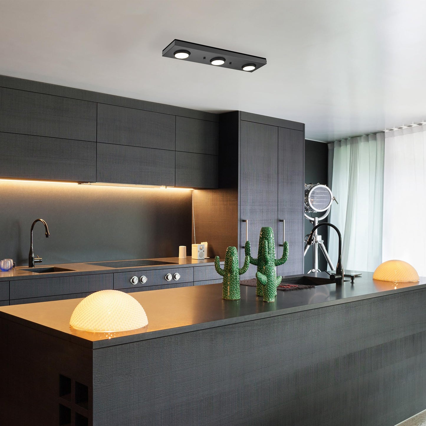 GLOBE Electric 59941 3-Light Integrated LED Track Lighting, Matte Black Modern Industrial Ceiling Light, Adjustable Pivoting Heads, 21 Watts, 1200 Lumens, 3000K, Dimmable