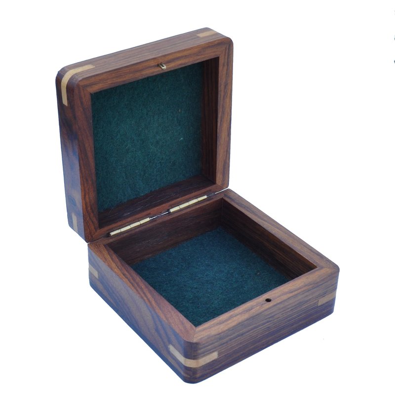 Personalized Antique Brass Pocket Compass with Custom Engraving – Engraved Compass Gift for Graduation, Father’s Day, Anniversary, Travel, or Family Heirloom – Optional Hardwood Box (Behind You)
