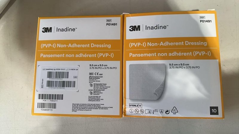 Systagenix Inadine Iodine Non-Adherent Dressings 9.5Cm X 9.5Cm (X10)