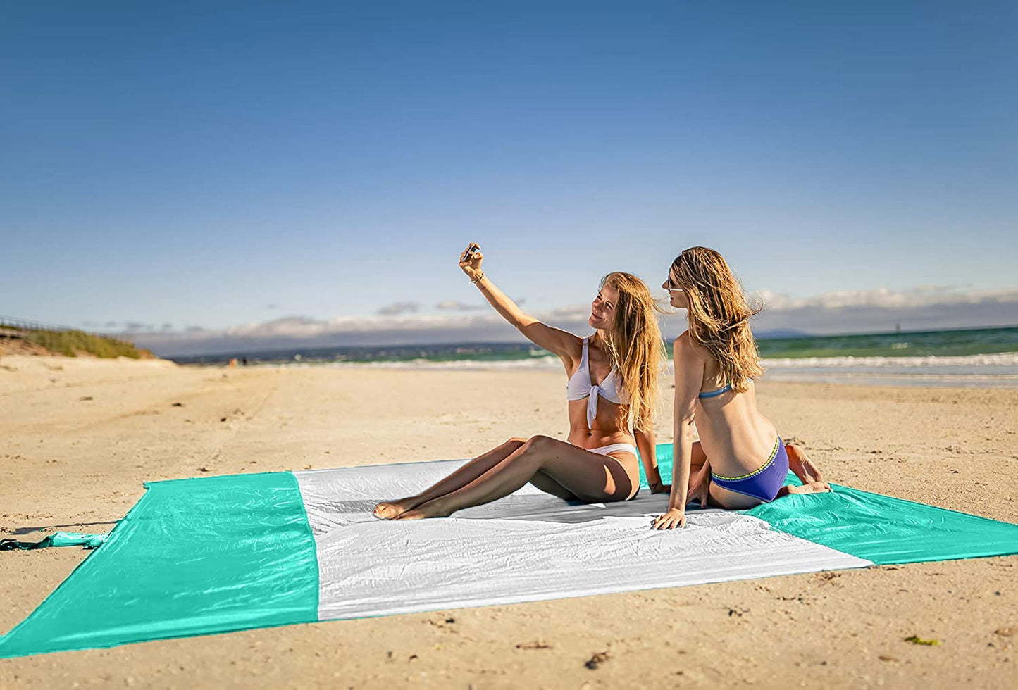 WEKAPO Beach Blanket Sandproof Waterproof, Extra Large Beach Mat, Oversized & Compact Sand Free, Quick Drying Beach Essentials for Vacation, Cruise, Picnic & Camping with Stakes (Turquoise, 9x7 FT)