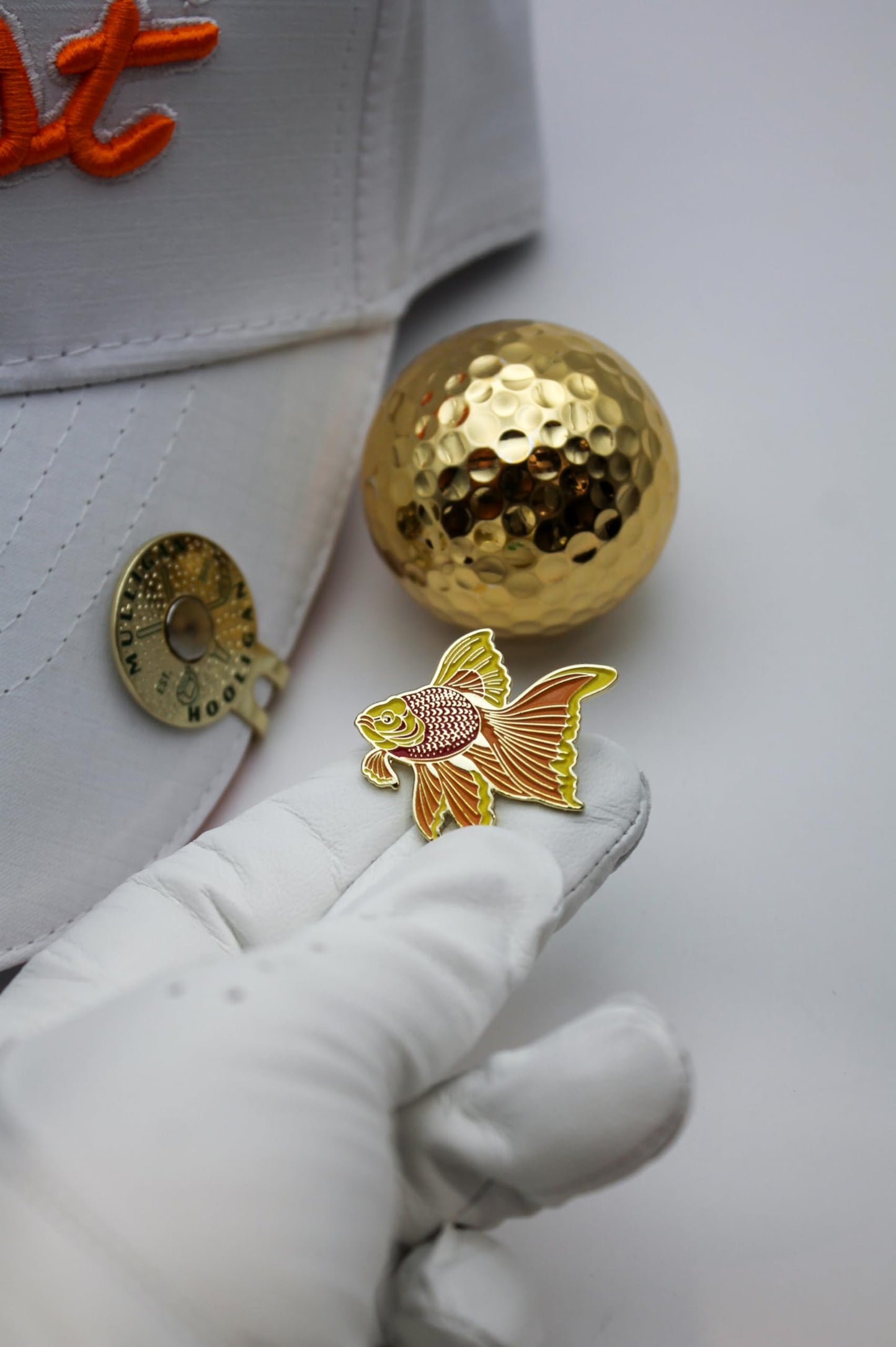 MULLIGAN HOOLIGAN Gold Fish Golf Ball Marker + Magnetic Hat Clip, Funny and Unique Golf Gifts, Premium Quality, The Perfect for Your Favorite Golfer, Golf Accessories for Any Occasions