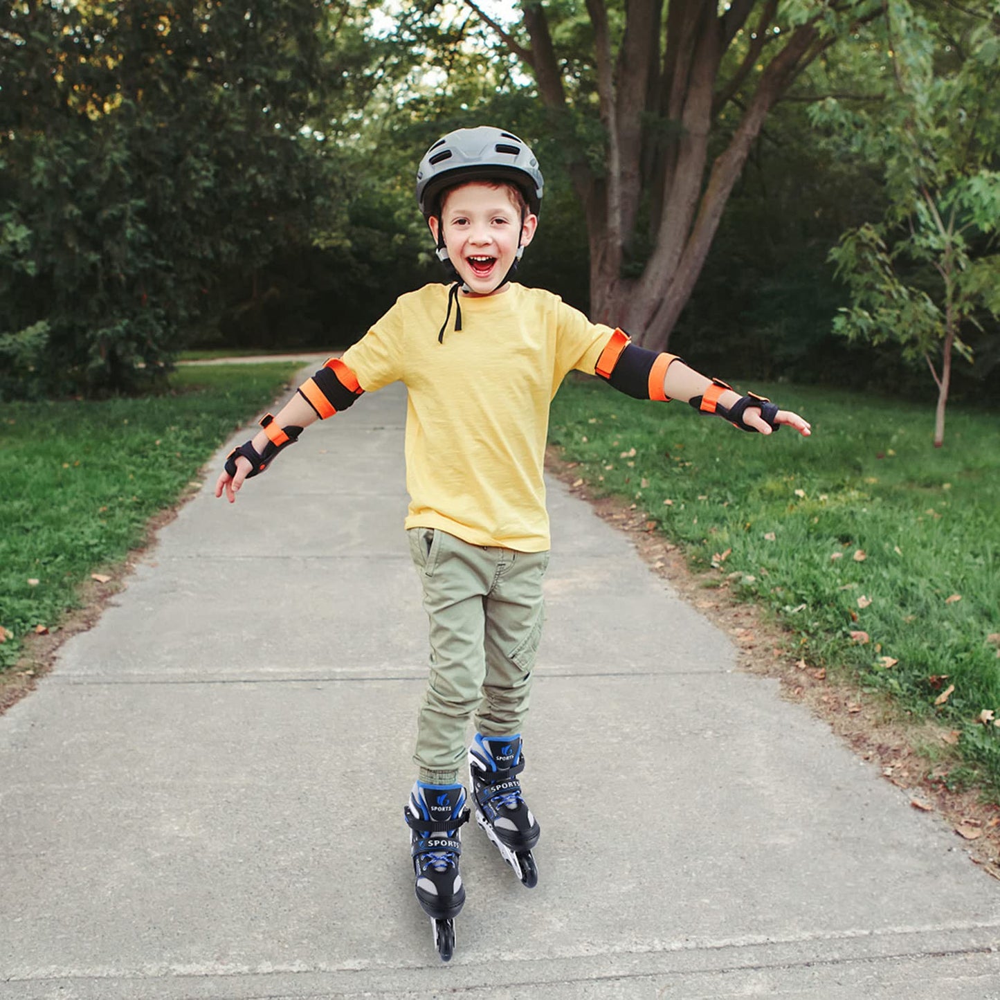 Inline Skates for Kids Girls Boys Beginners, 4 Size Adjustable Size with Light Up Wheels for Children. (Blue, Medium(2-5))