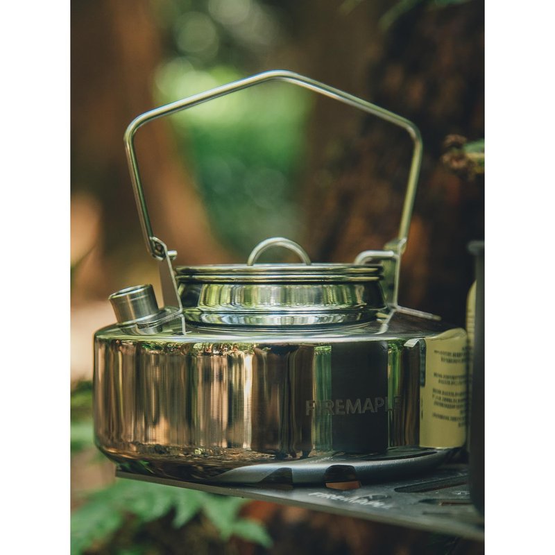 Fire-Maple Antarcti Portable 0.6 Liter Lightweight Stainless Steel Camping Kettle | Durable and Portable Camp Tea Pot | Ideal for Bushcraft and Outdoor Campfire Use