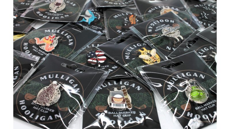 MULLIGAN HOOLIGAN Best Dad by Par Golf Ball Marker + Magnetic Hat Clip Premium Metal Marker, Strong Magnetic Hold, Easy-to-See Design, Durable & Lightweight Golf Accessory, Unique Gift for Dad