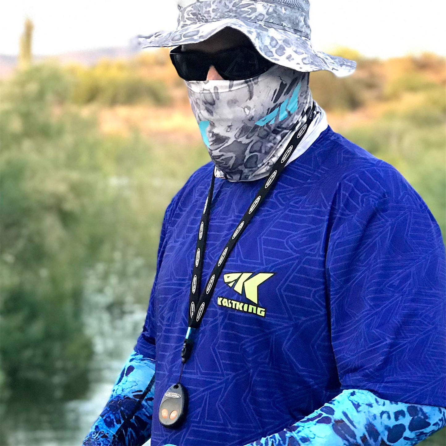 KastKing Sol Armis Neck Gaiter - UPF 50 Face Mask - UV Sun Protection Mask for Men & Women, Fishing, Hiking, Kayaking , Prym1 Camo, RocketPop,19x9.5 Inches,Silver Mist