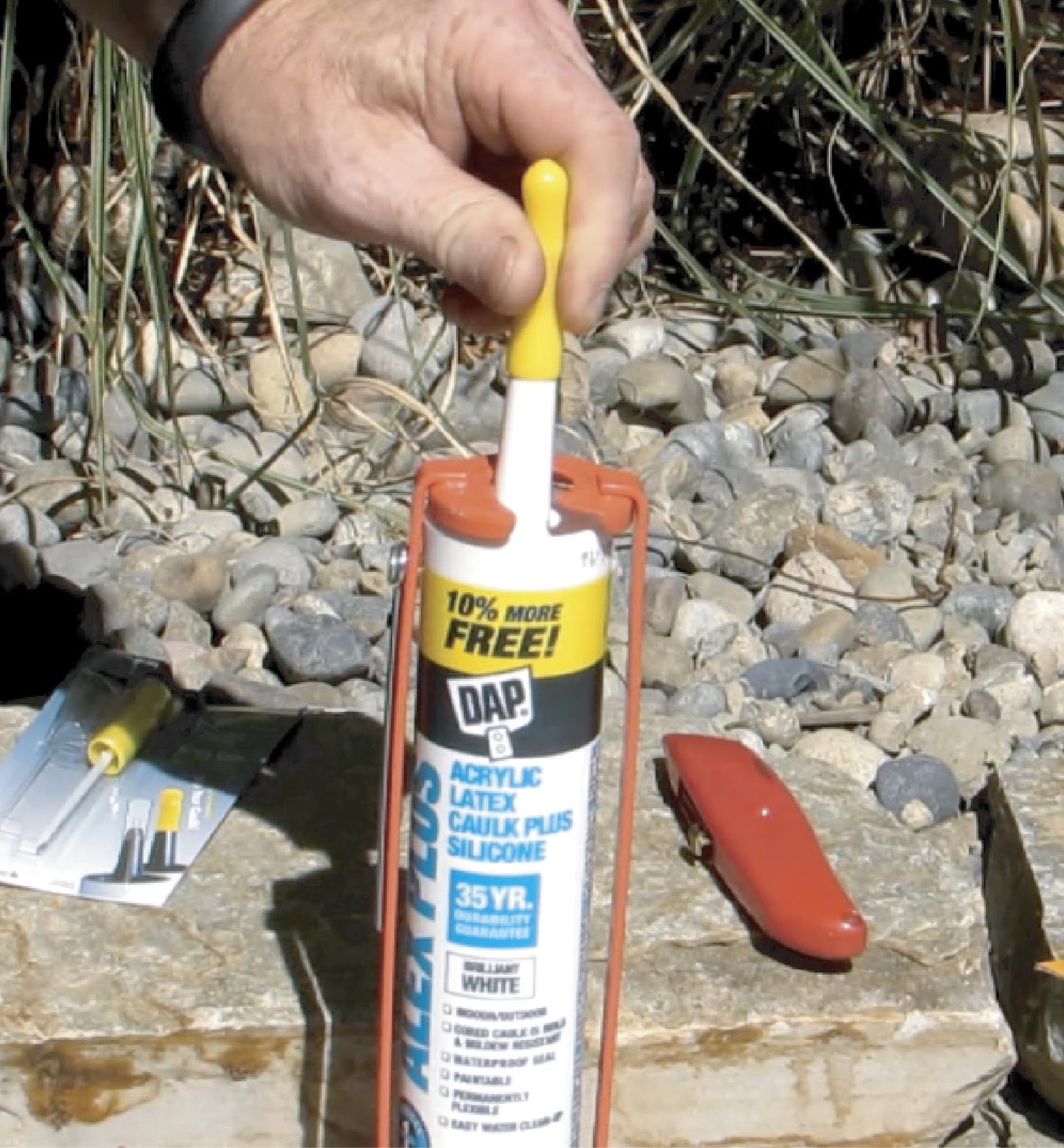 Caulk Cap CCY, Reusable Caulk Tube Sealers with Built-in Puncture Pin,6 Pack