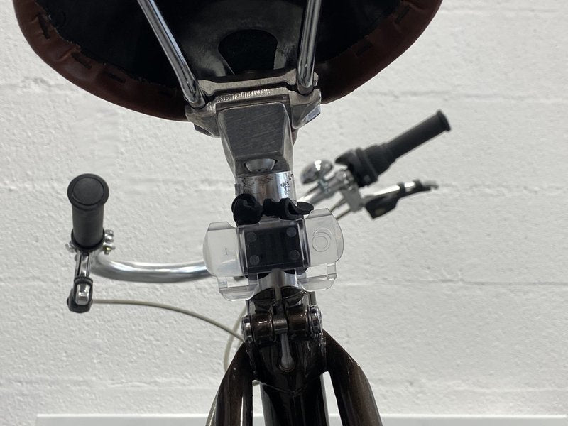 Overade Universal Attachment Kit - 2 Additional Straps & Light Bracket (LUM, TURN) - Multi-Mount (Handlebar, Seat Tube, Luggage Rack, Helmet) - Black, Water Resistant