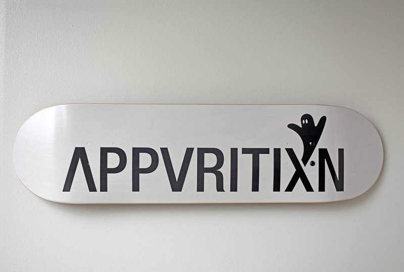 APPVRITIXN Skateboard Deck Wall Mount Hanger Rack Display Holder Decor