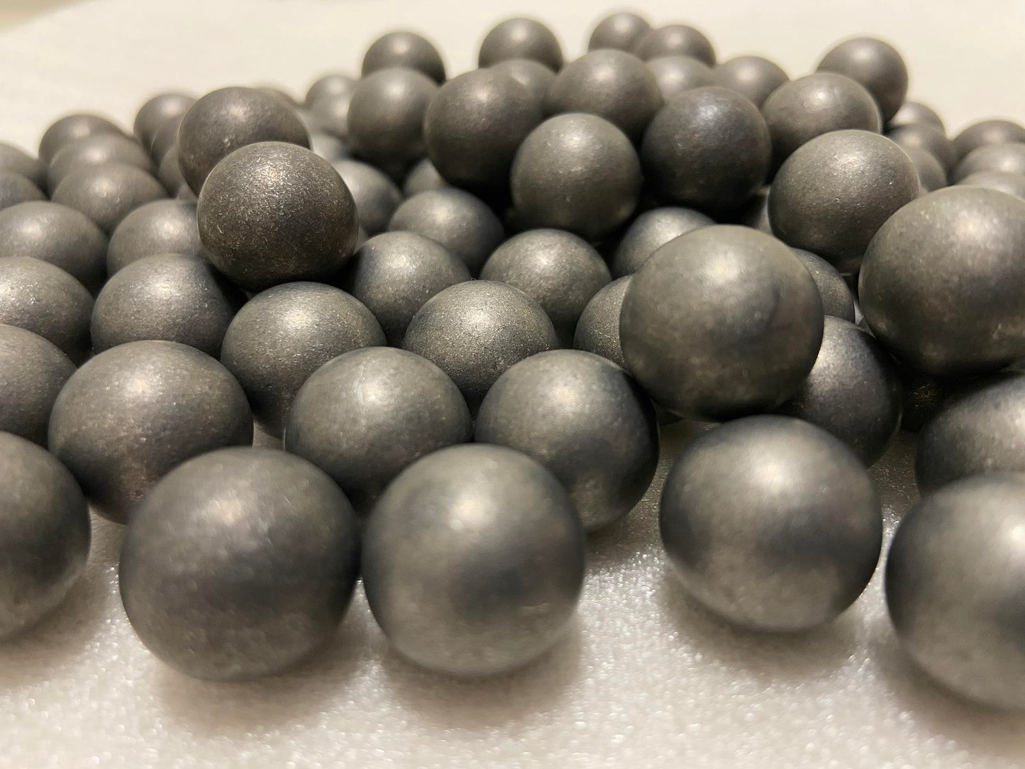 Alien Play 43 Caliber Aluminum Balls 100 X .43 Cal Self Defense Alu Ammo 1.8 Grams Solid Balls for Training and Target Practice Fit for PPQ G17 (Metallic Grey, Aluminum)