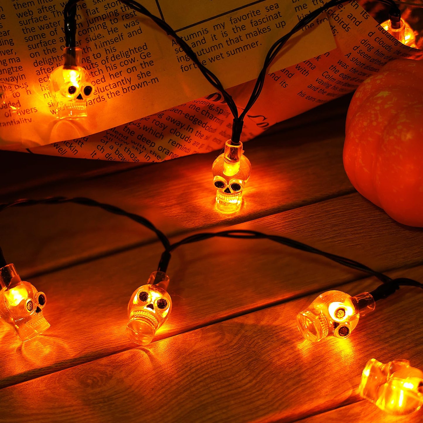 RECESKY 2Pack 20 LED Orange Skull String Lights with Timer - Total 13Ft Battery Powered Halloween String Light - Spooky Lighting for Outside Home Bedroom Dorm Classroom Halloween Decorations