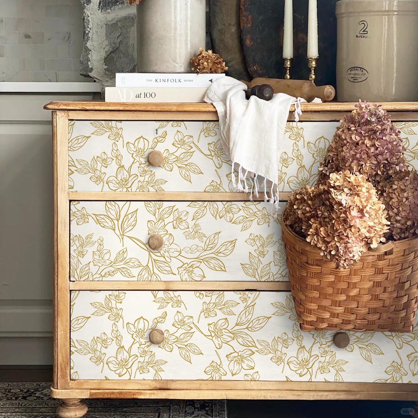 Ismoon Floral Peel and Stick Wallpaper Vintage Beige Contact Paper White Gold Stick on Wallpaper Textured Removable Self Adhesive Wall Paper for Bedroom Vinyl 17.3x78.7in