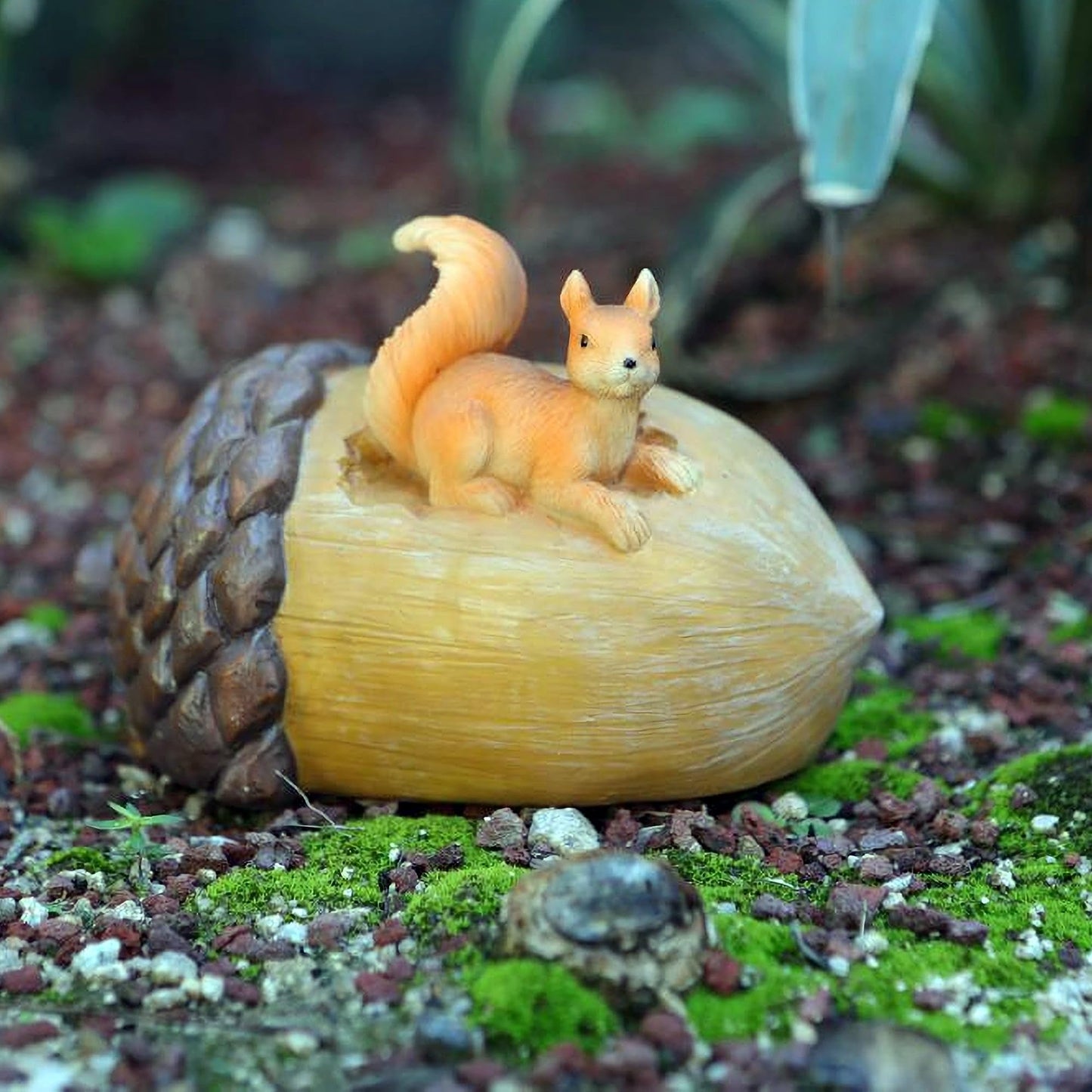 niwhydi Key Hiders Outside Acorn Squirrel Figurine Hide A Key Outdoor House Spare Keys Lockbox Containers Secret Decorative Compartment Safe Storage Box for Yard Garden Geocaching Indoor