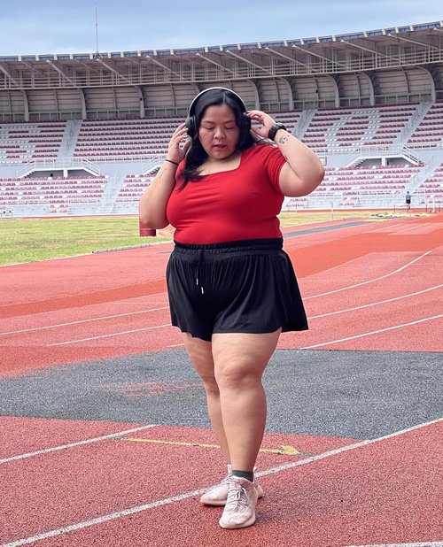 COOTRY Plus Size Flowy Athletic Shorts - 2-in-1 High Waist Butterfly Design for Summer Workouts