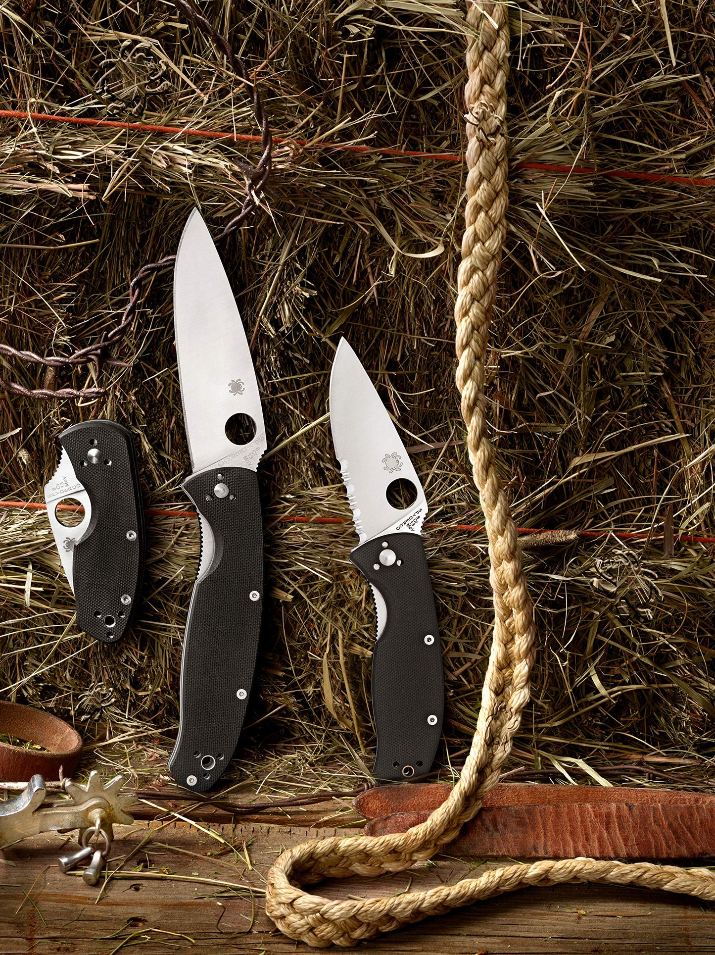Spyderco Resilience Folding Pocket Knife with 4" 8Cr13MoV Steel Blade and G-10 Handle - EDC Knife for Men and Women, Perfect for Hunting, Tactical, Camping, Survival - CombinationEdge - C142GP