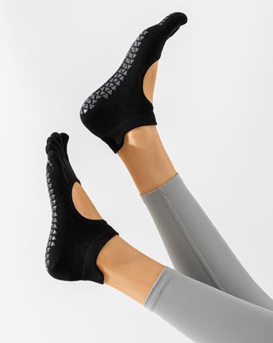 Yawlsow 3 Pairs Women Toe Socks with Grips, Non-Slip Yoga & Pilates Socks, One Size, Black (Set of 3)