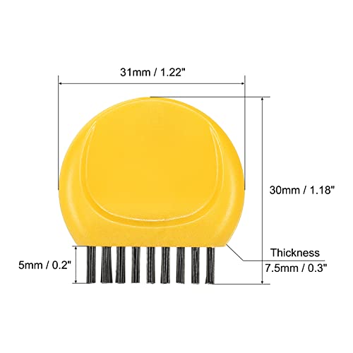 Mini Golf Club Brush - Portable Cleaning Tool - Yellow