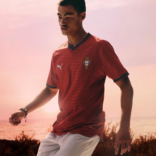 PUMA Portugal Home Jersey - Crew Neck Short Sleeve - Medium