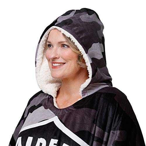 Las Vegas Raiders Reversible Oversized Sherpa Hoodie - Camo