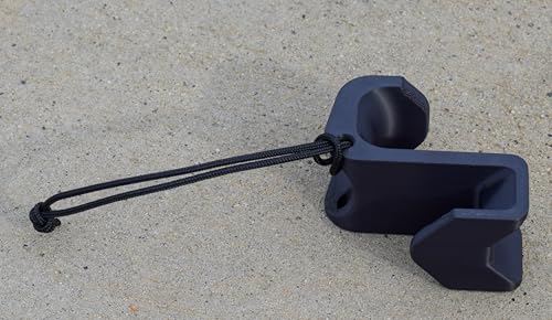 Heavy-Duty Chain Link Fence Hook with Paracord Lanyard for Sports Bags