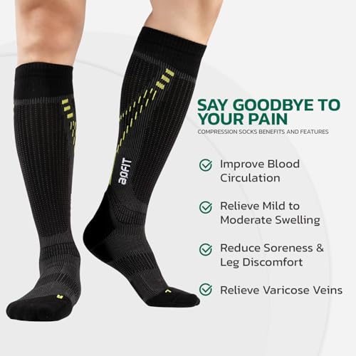 Graduated Compression Socks 15-20 mmHg for Travel & Nursing - Ivory Ruby S-M