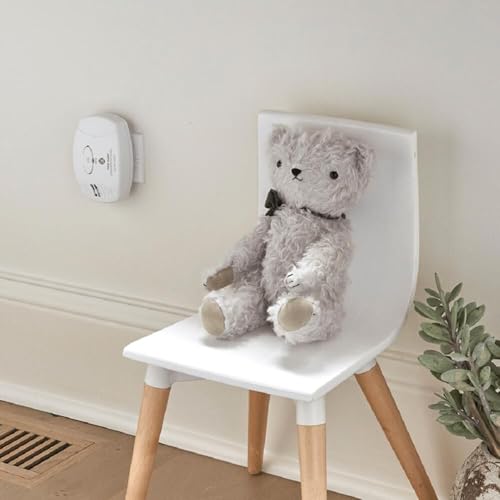 First Alert 1039734 Fat Plug-in Carbon Monoxide Alarm with Battery Backup, 8.50" x 6.75" x 2.25"