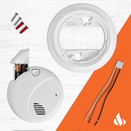 First Alert BRK Interconnect Hardwire Smoke Alarm with Battery Backup & Voice Alerts, 1-Pack