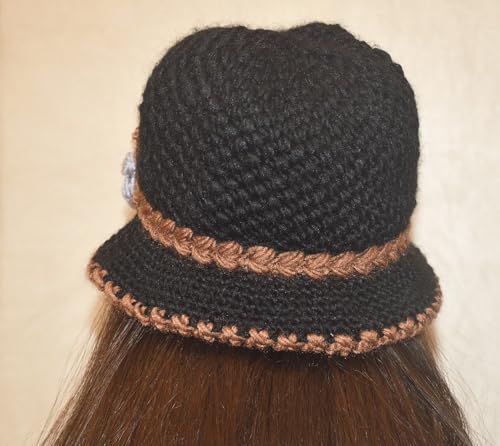Women's Knitted Wool Beanie Hat - Medium Black