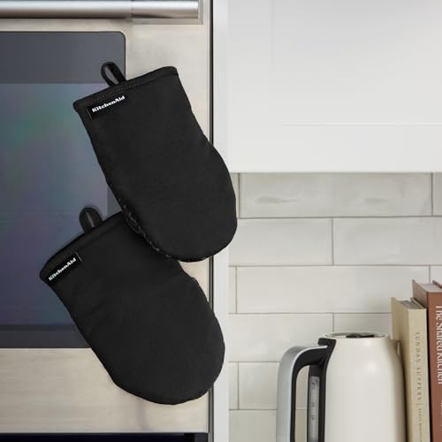 KITCHENAID Gourmet Series Gridlines Mini Oven Mitts 2-Pack Set, Heat Resistant up to 600¡ÆF, Soft Silicone Grip, Magnetic Cuff, Matte Black, 5.5"x9"