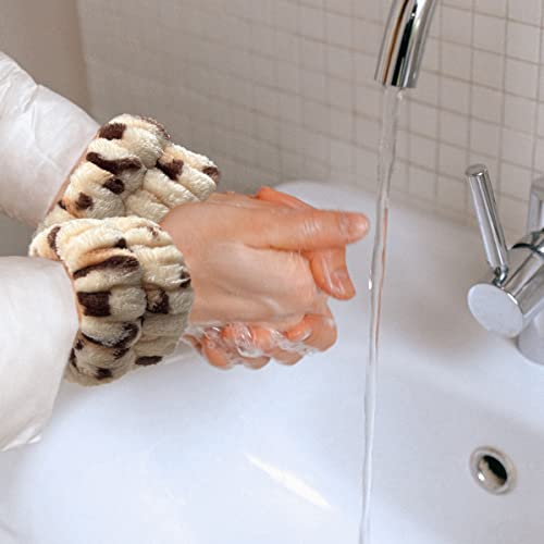 Microfiber Wrist Washbands for Washing Face - 2 Pairs, Camel & Leopard Print