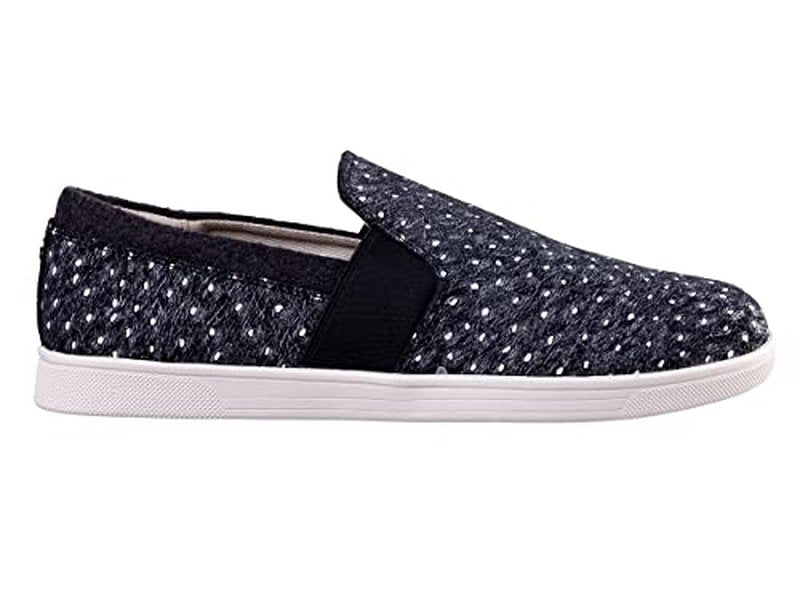 Spenco Women's Santa Cruz Ostrich Sneaker, Black, 6