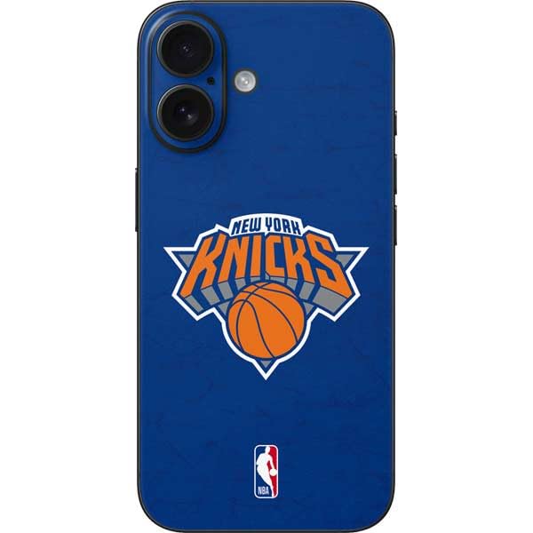 New York Knicks NBA Skin for iPhone 17 - Distressed Design