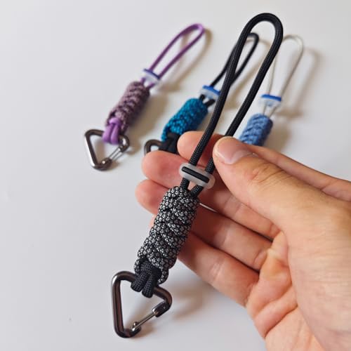 Paracord Keychain with Triangle Carabiner Clip - Black