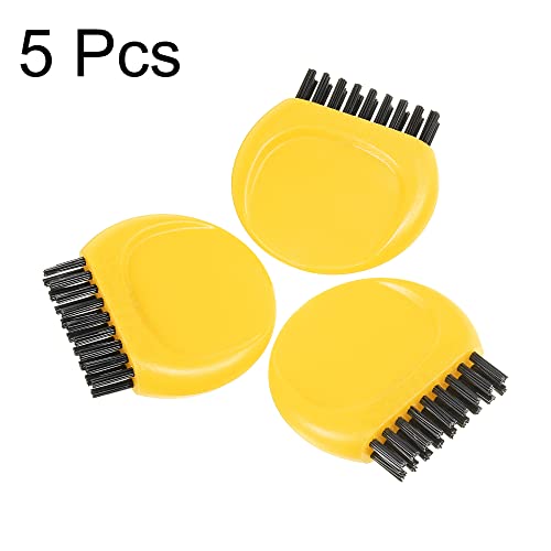 Mini Golf Club Brush - Portable Cleaning Tool - Yellow