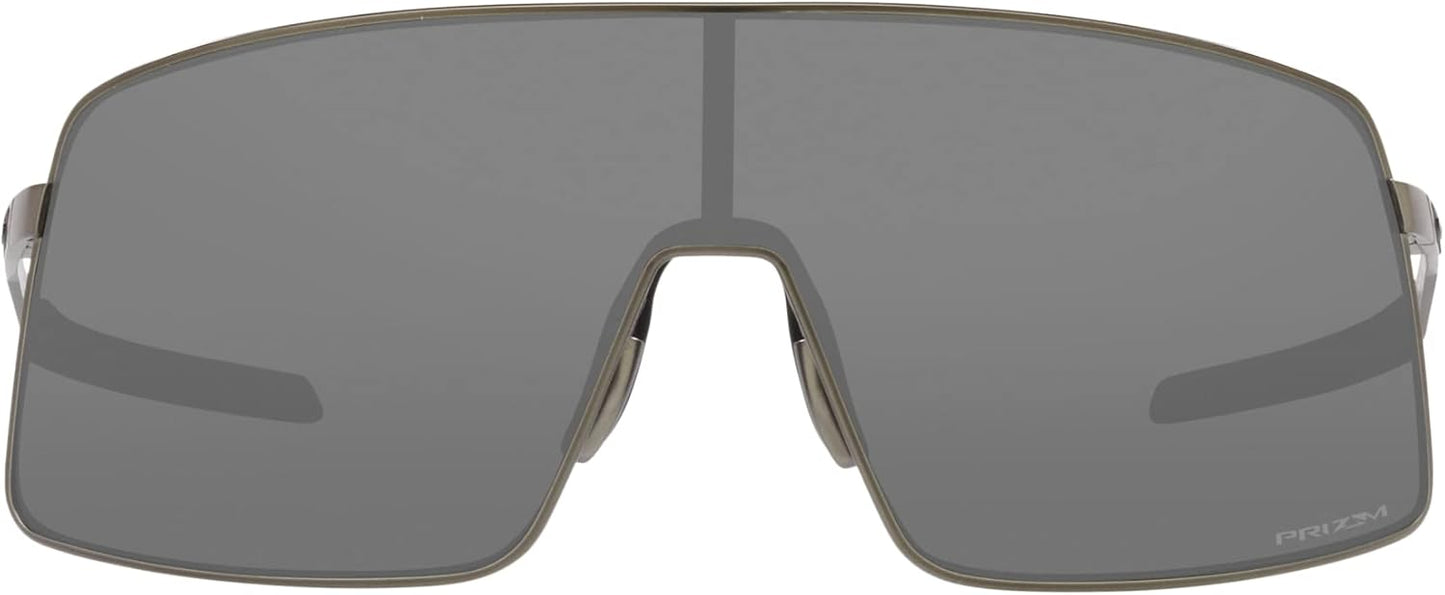Oakley Men's Classic Sunglasses - Timeless Style and UV Protection | Perfect for Outdoor Adventures