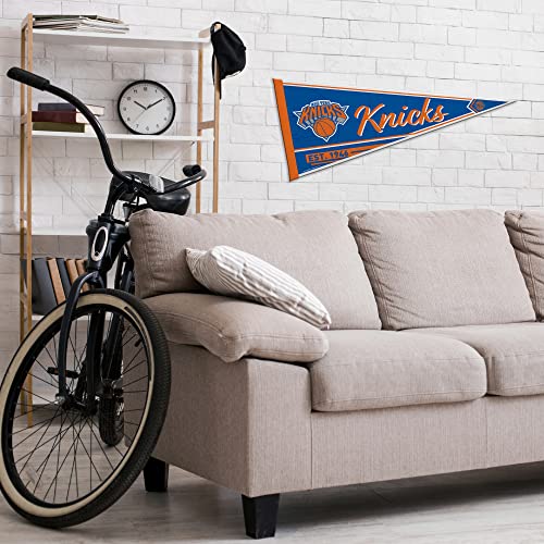 New York Knicks 12" x 30" Felt Wall Pennant - NBA Decor